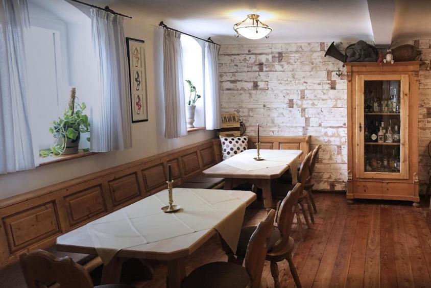 Zum Schiff Inn