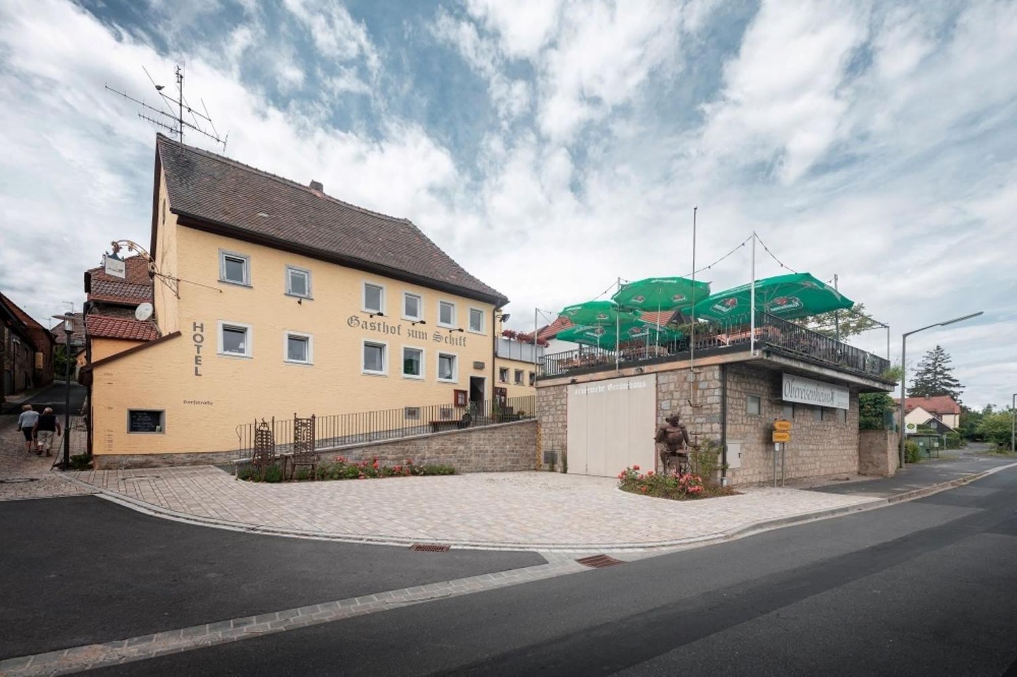 Zum Schiff